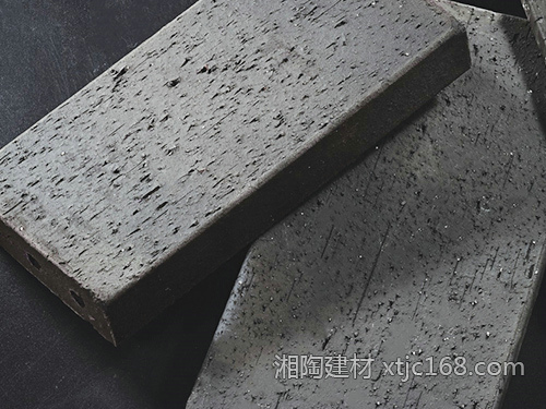 青磚
